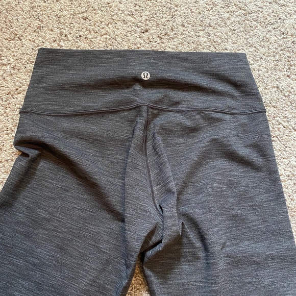 Lululemon Wunder Under Leggings - Picture 2 of 7
